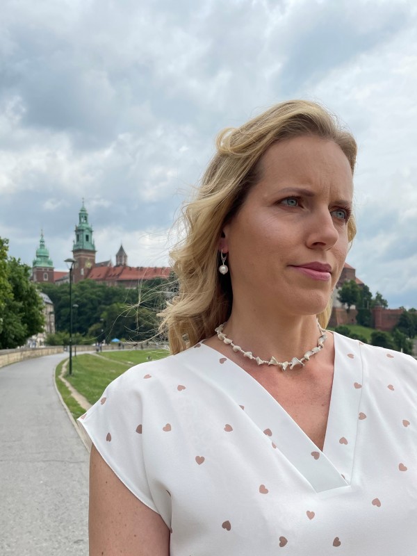 Halskette mit Muscheln und Perlen