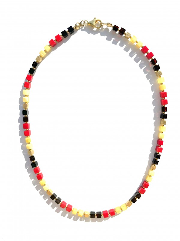 Necklace coral and amber