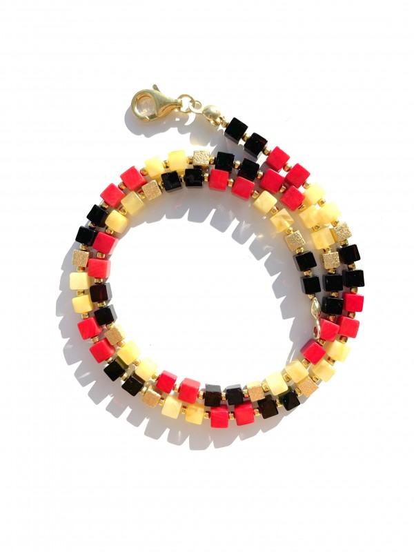 Necklace coral and amber