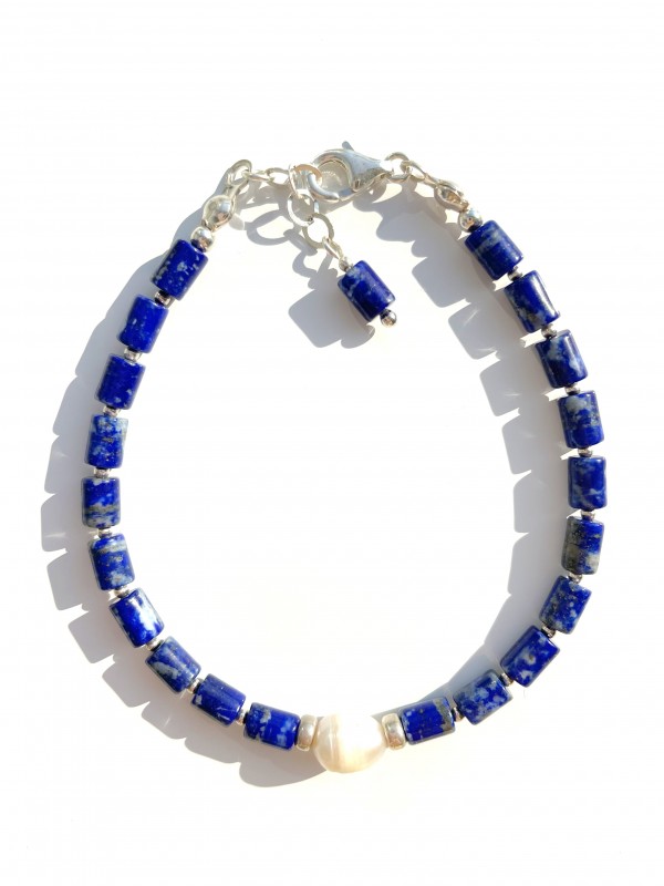 Lapislazuli bracelet with pearl