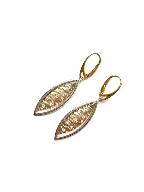 Sterling silver earrings with zirconia