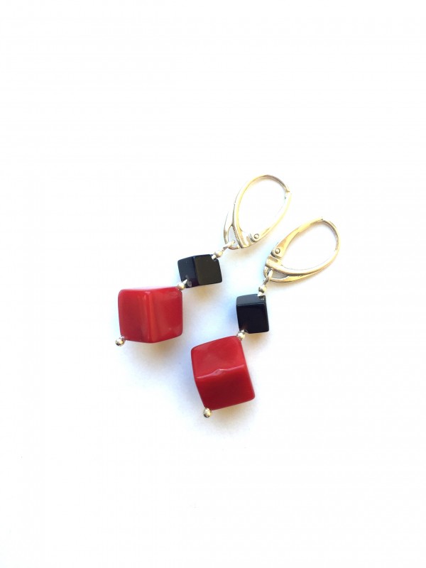 Kolczyki onyx z koralem